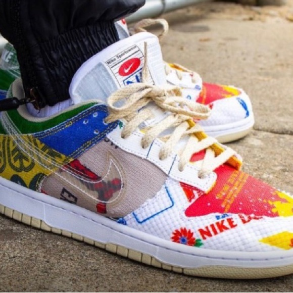 Nike “City Market” Dunks - Picture 2 of 4